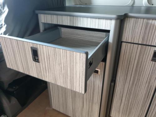 van-furniture-pod